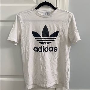 Adidas t shirt